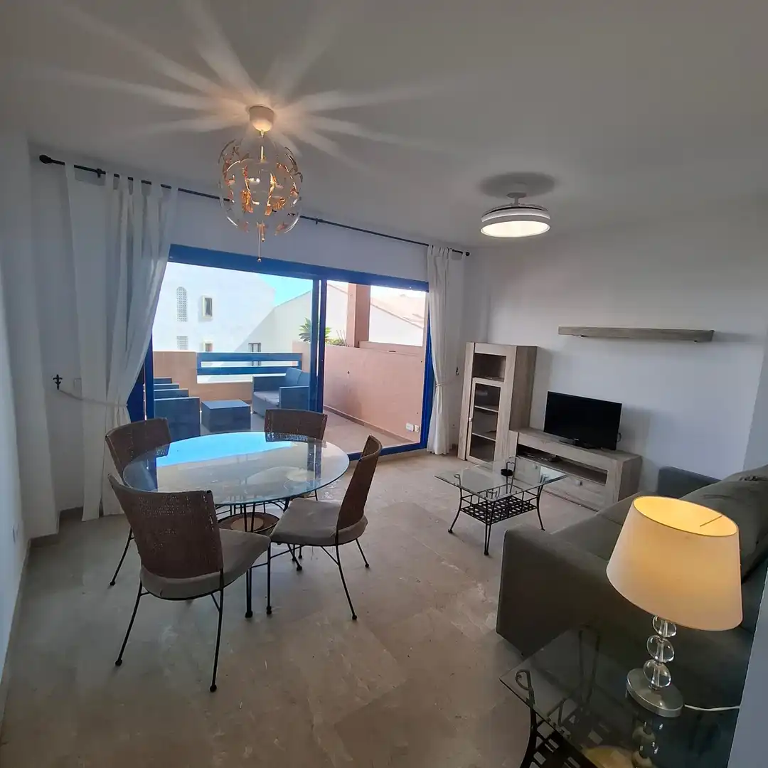 Sala d'estar de Apartament en venda en Manilva amb Aire condicionat, Calefacció i Terrassa