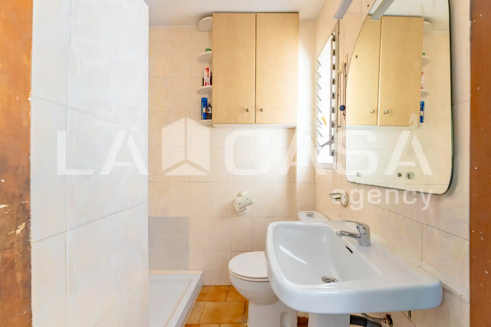 Baño de Piso en venta en Valencia con Amueblado