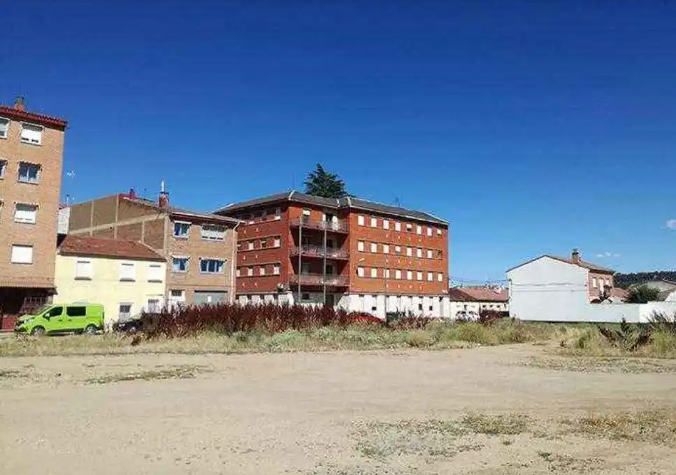 Wohnbaugrundstück zum Verkauf in Calle Barbotan, imagen 8