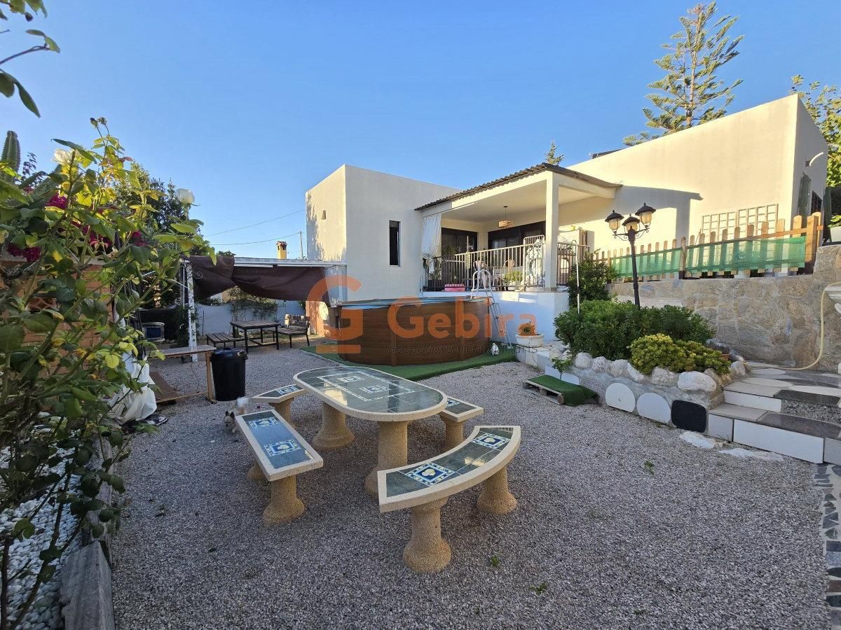 Exterior view of House or chalet for sale in Bellvei  with Air Conditioner, Private garden and Terrace