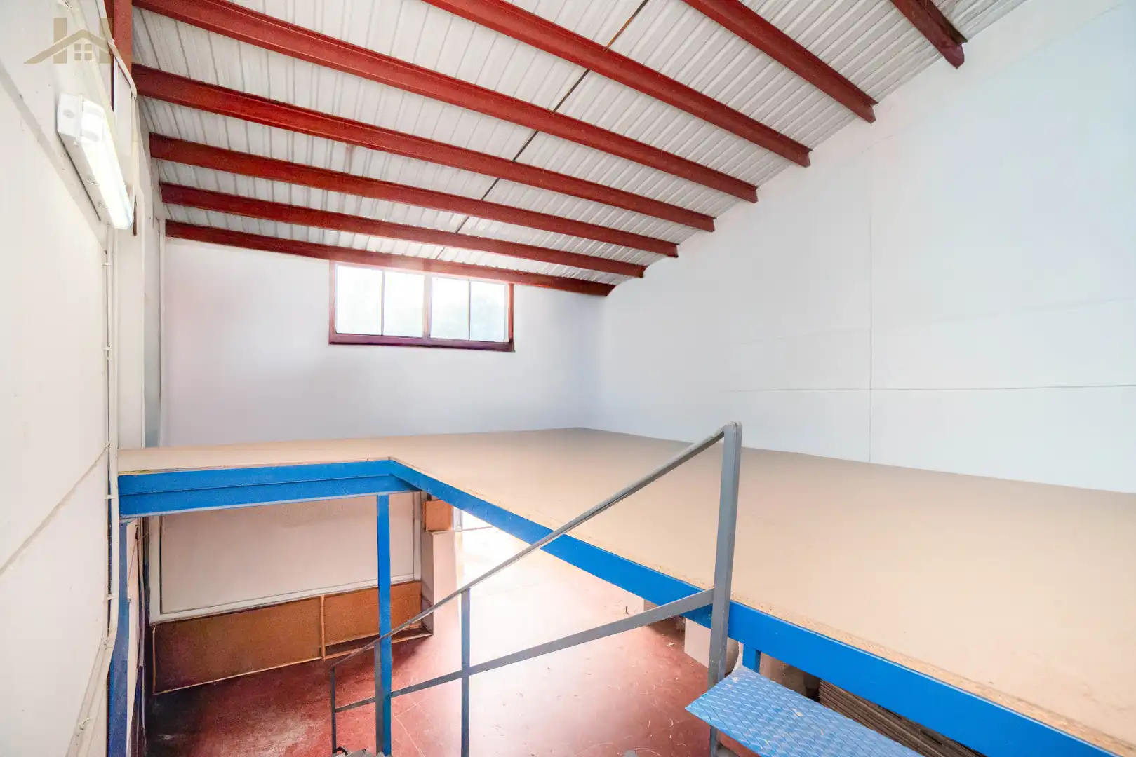 Nave industrial en venta en Pelayos de la Presa con Alarma