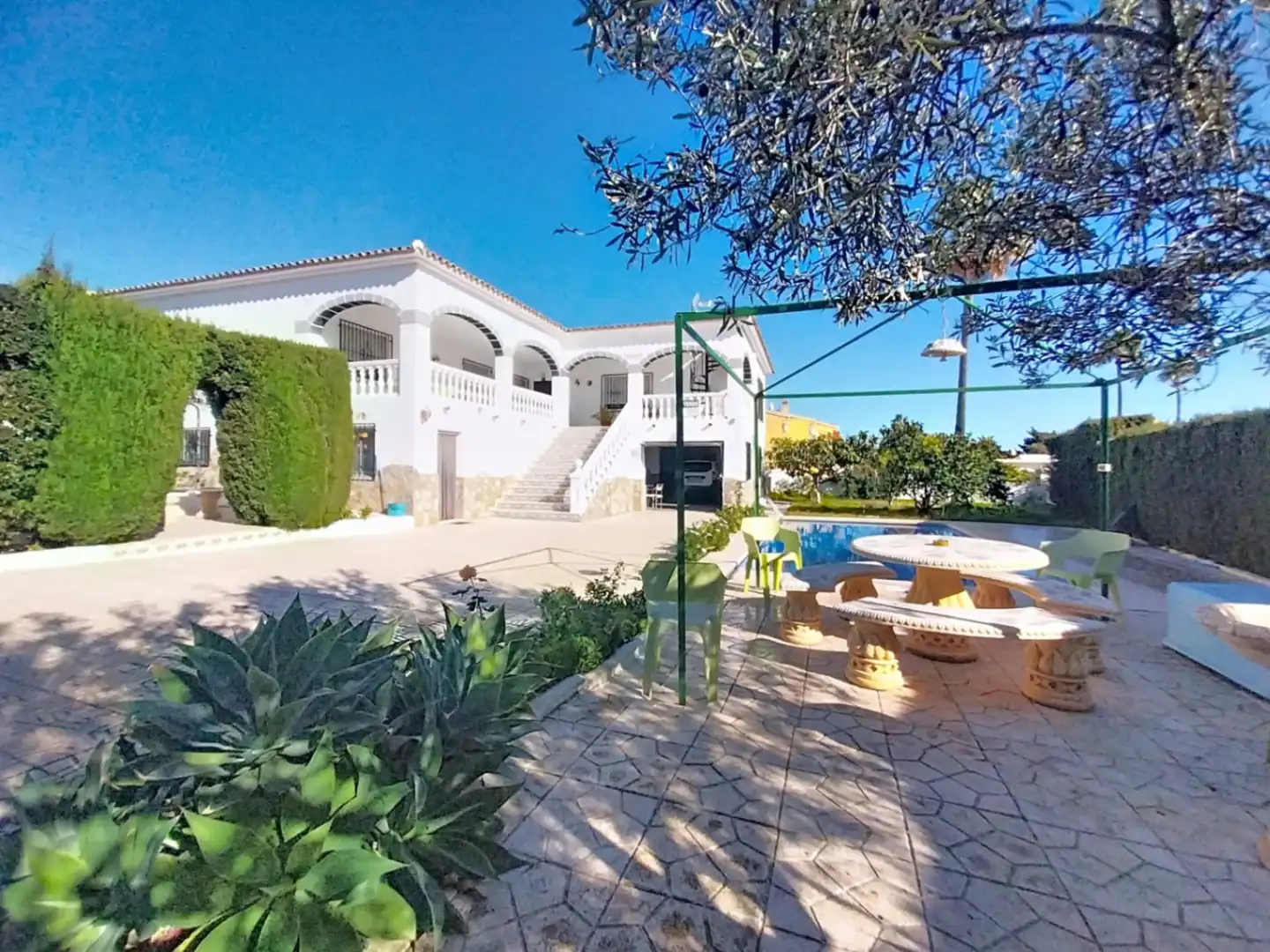 Exterior view of Houses for sale in L'Alfàs del Pi  with Air Conditioner, Heating and Private garden