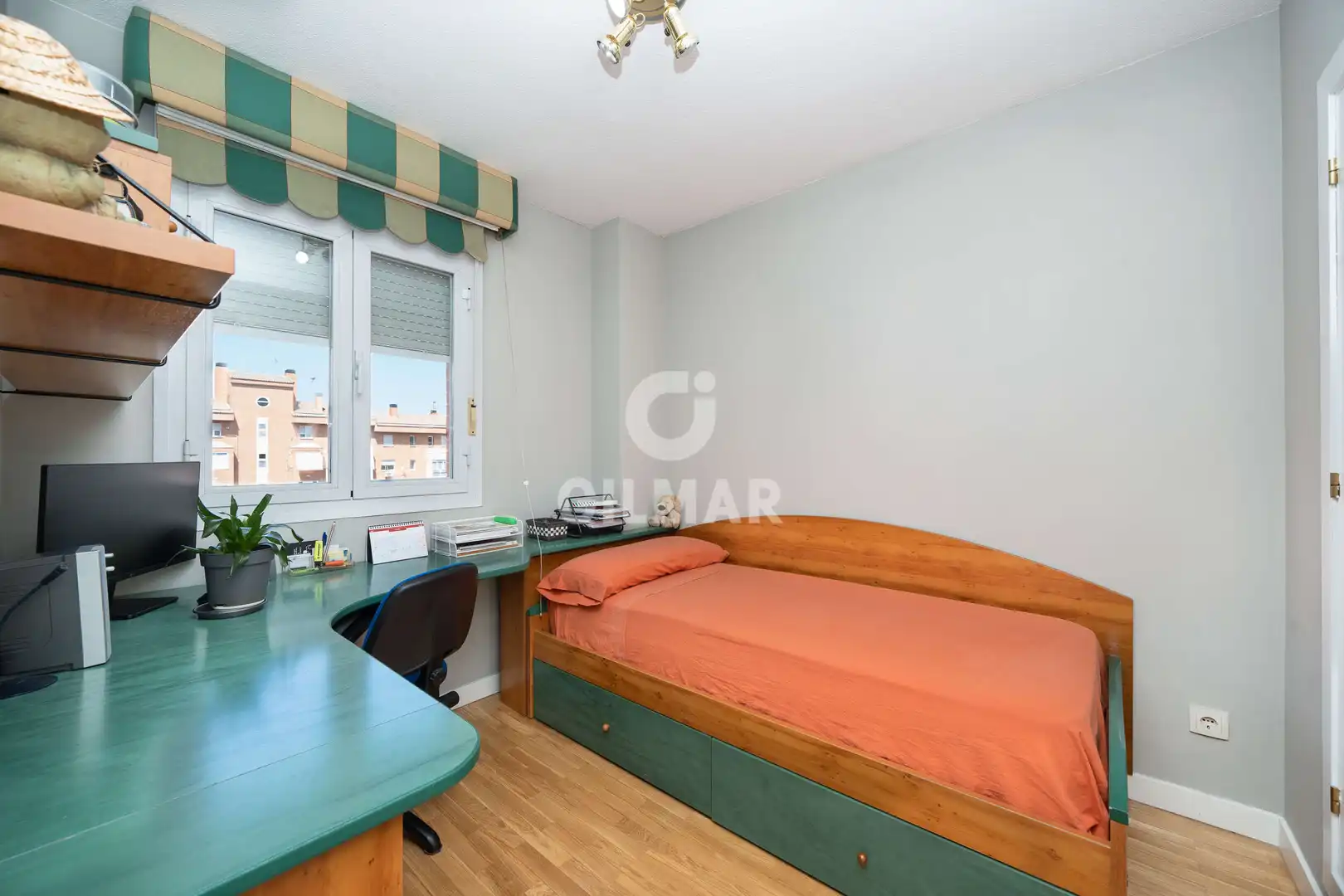 Habitación de Ático en venta en Madrid con Calefacción, Jardín privado y Trastero