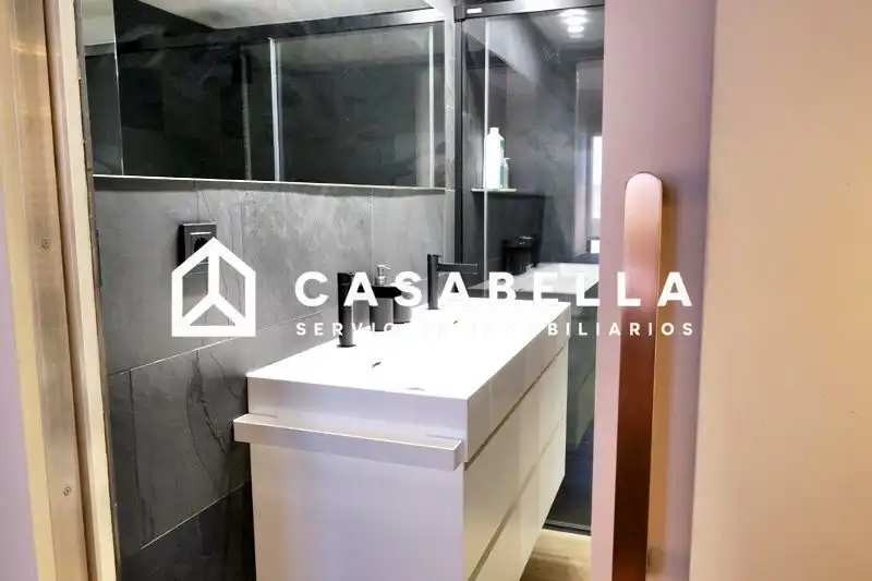 Baño de Piso de alquiler en Valencia con Aire acondicionado, Calefacción y Terraza