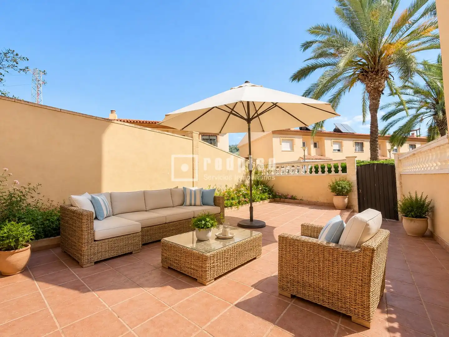 Terrassa de Casa o xalet en venda en Vélez-Málaga amb Jardí privat, Terrassa i Traster