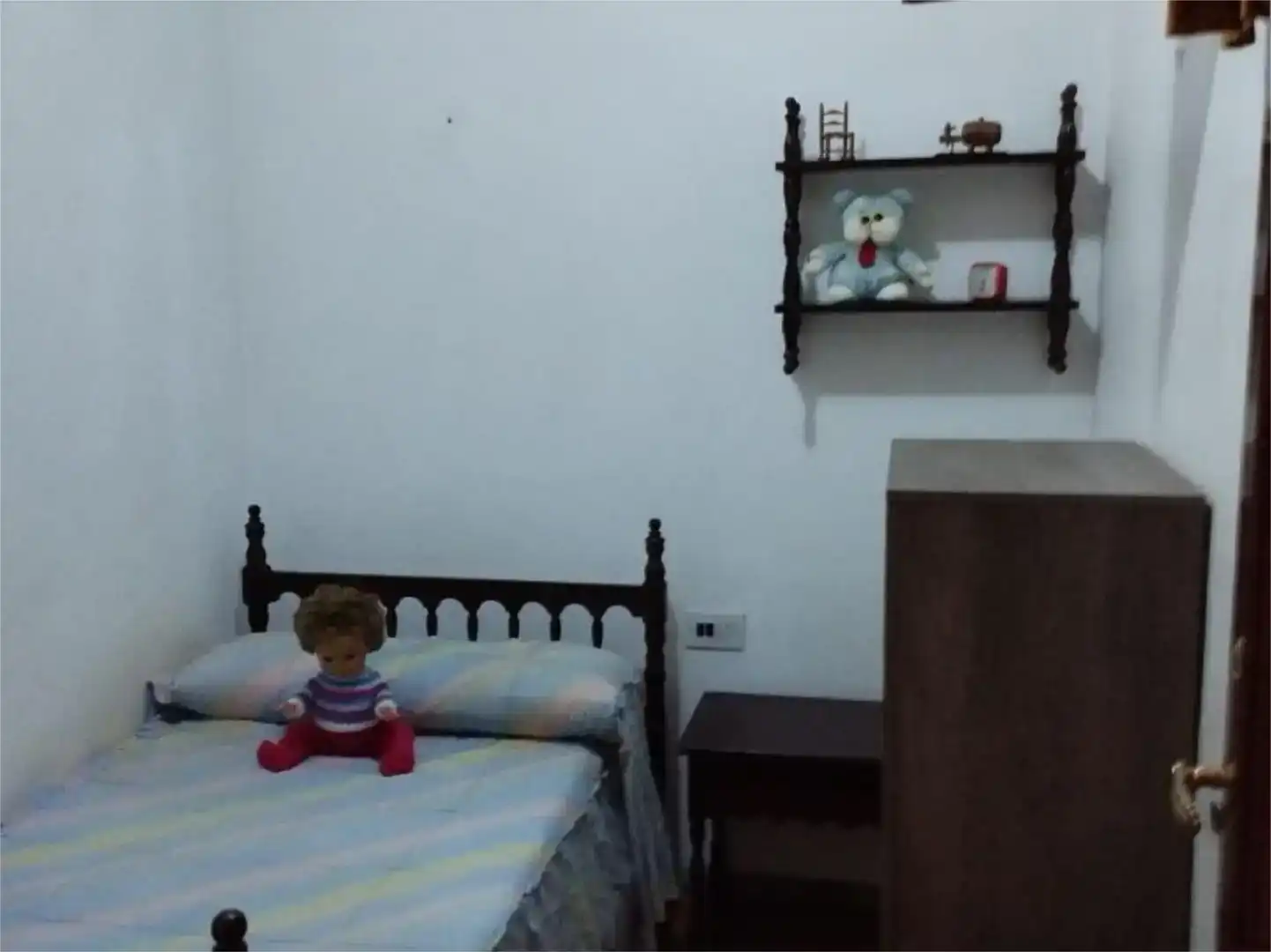 Dormitori de Casa adosada en venda en Caldas de Reis amb Jardí privat, Traster i Moblat