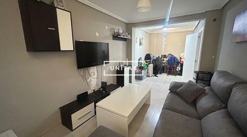 Foto 2 de Piso en venta en  Benefac.remedios Uriarte, 2, Carolinas Altas, Alicante / Alacant