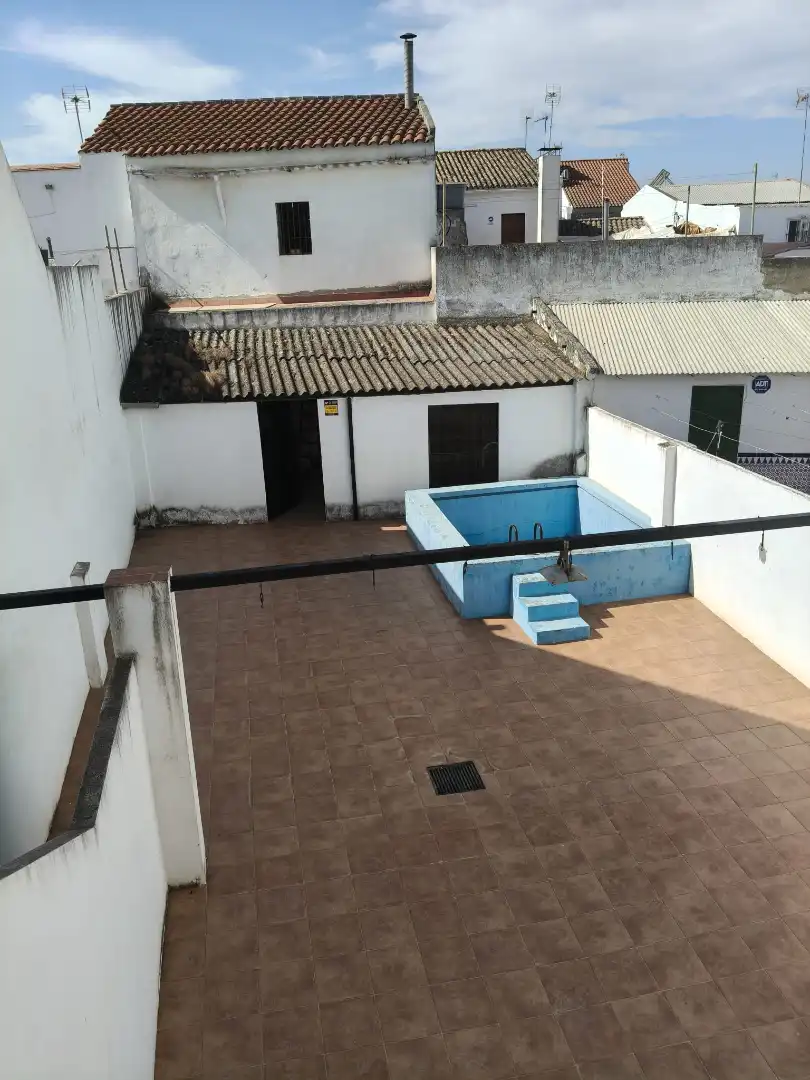 Piscina de Casa adosada en venta en Villaverde del Río con Piscina