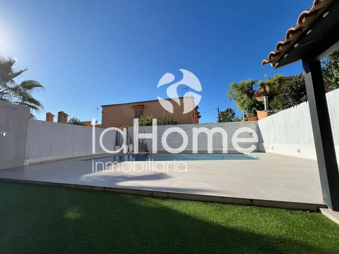 Detached homes for sale in La Conarda