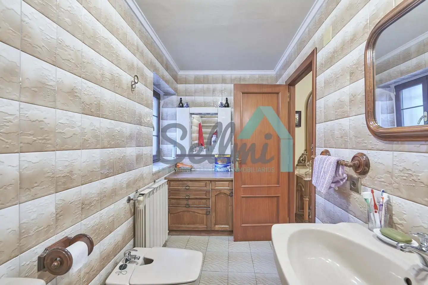 Bathroom of Houses for sale in Ribera de Arriba  with Heating, Private garden and Terrace