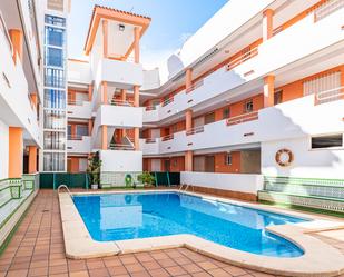 Vista exterior de Pis en venda en Oropesa del Mar / Orpesa amb Terrassa, Piscina i Piscina comunitària