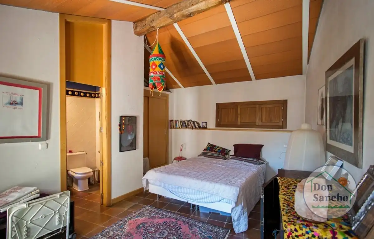 Bedroom of Houses for sale in Simancas  with Heating
