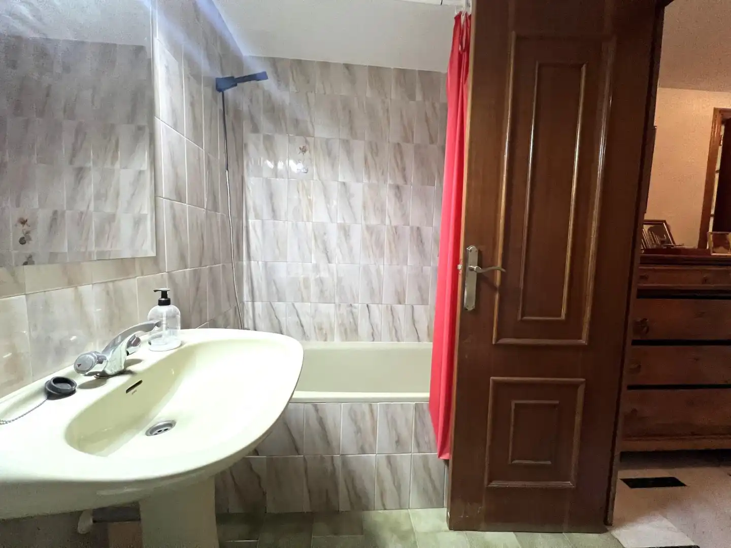Bathroom of Flat for sale in Córdoba  with Air Conditioner, Heating and Terrace