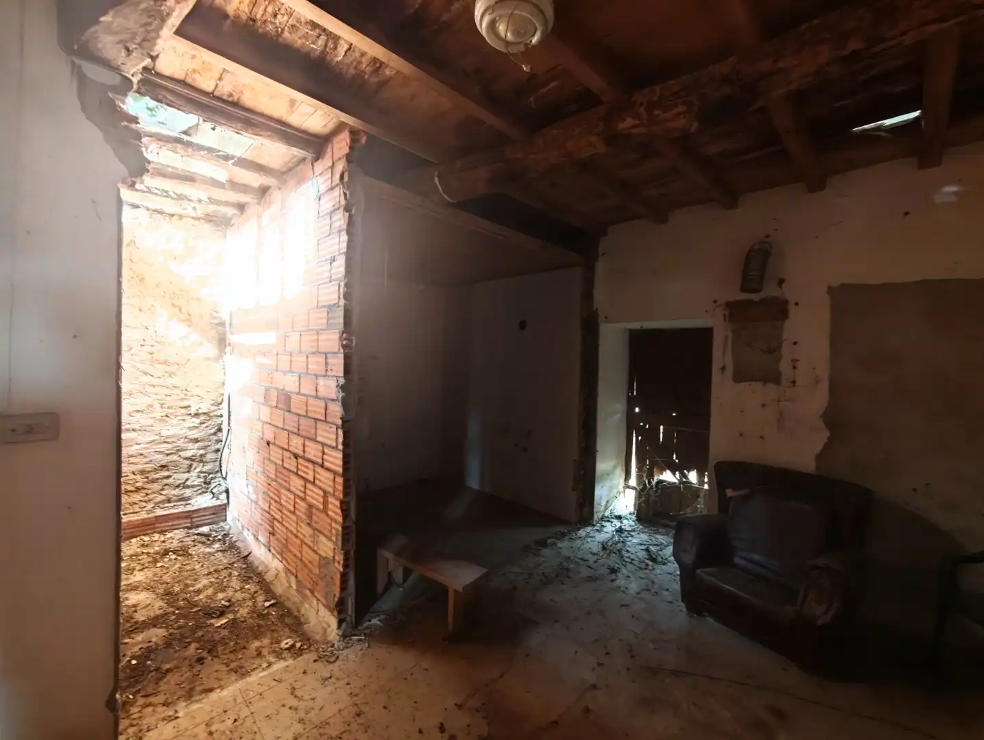 Country homes for sale in Cesuras  with Private garden and Storage room