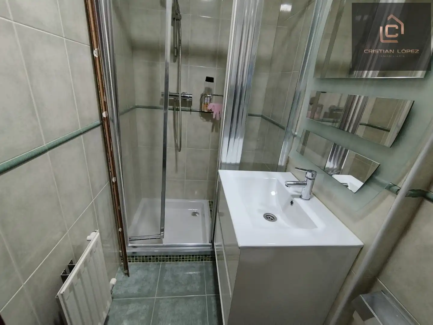 Baño de Piso en venta en A Coruña Capital  con Calefacción, Jardín privado y Parquet