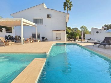 Maison avec balcon à vendre à Pueblo - Urbanizaciones