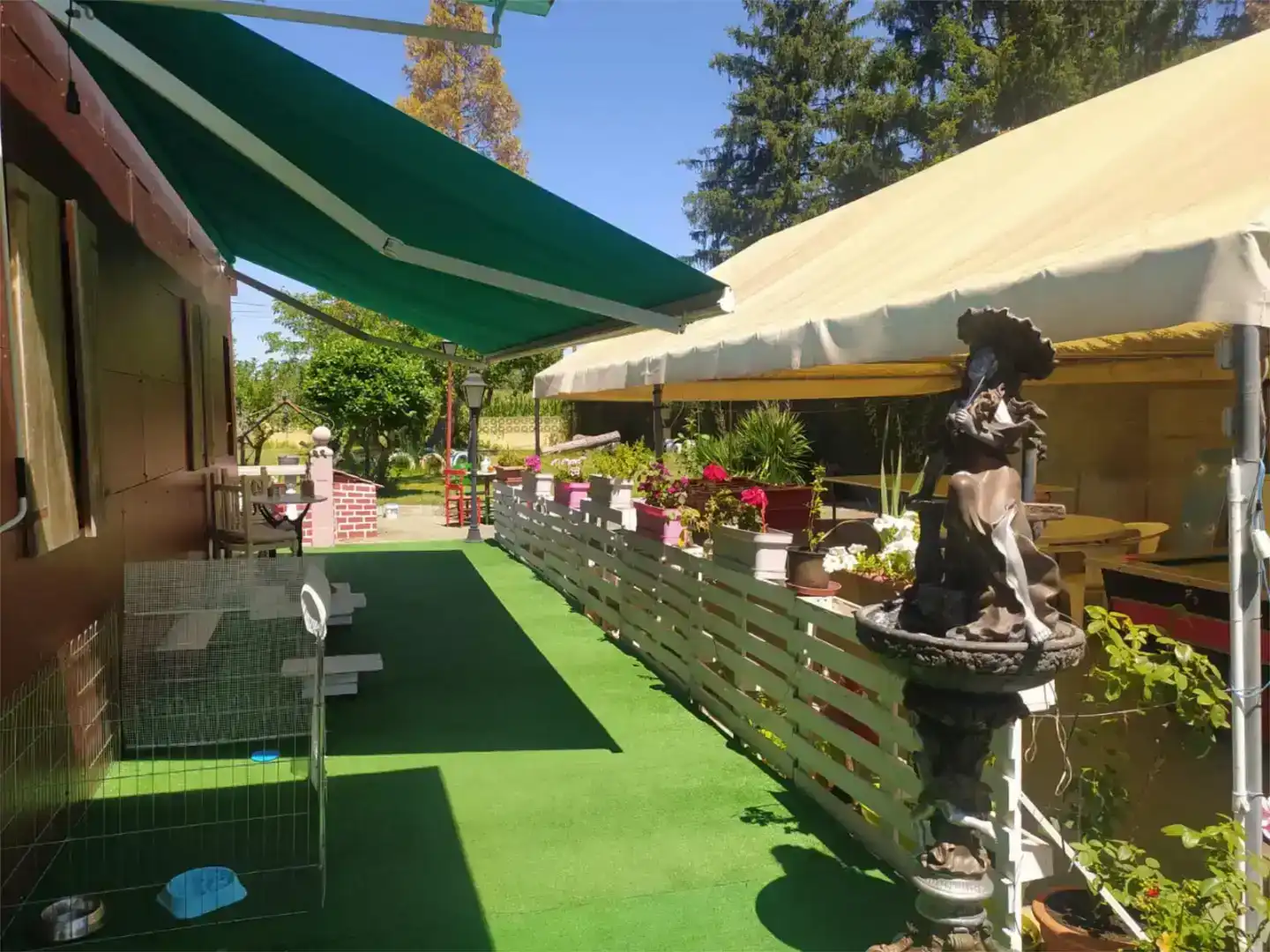 Terrassa de Casa o xalet en venda en El Pino de Tormes amb Piscina, Moblat i Forn