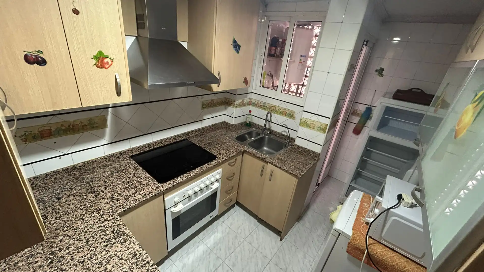 Cocina de Piso en venta en Alicante / Alacant con Aire acondicionado y Balcón