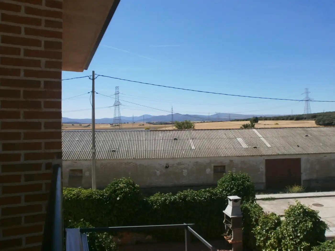 Vista exterior de Casa o xalet en venda en Lastras del Pozo amb Calefacció, Jardí privat i Terrassa