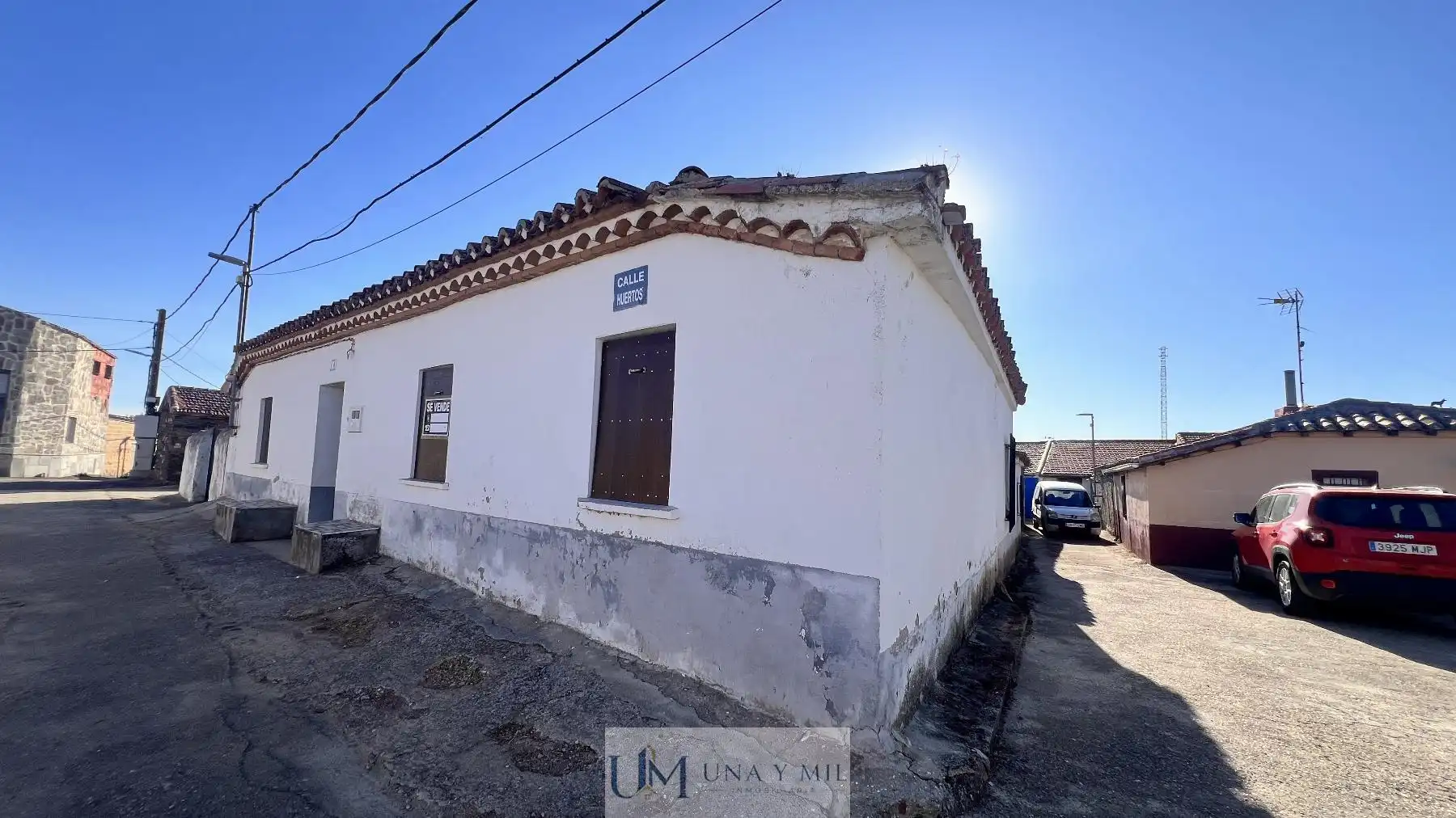 Vista exterior de Casa o xalet en venda en Pedrosillo de los Aires amb Traster i Moblat