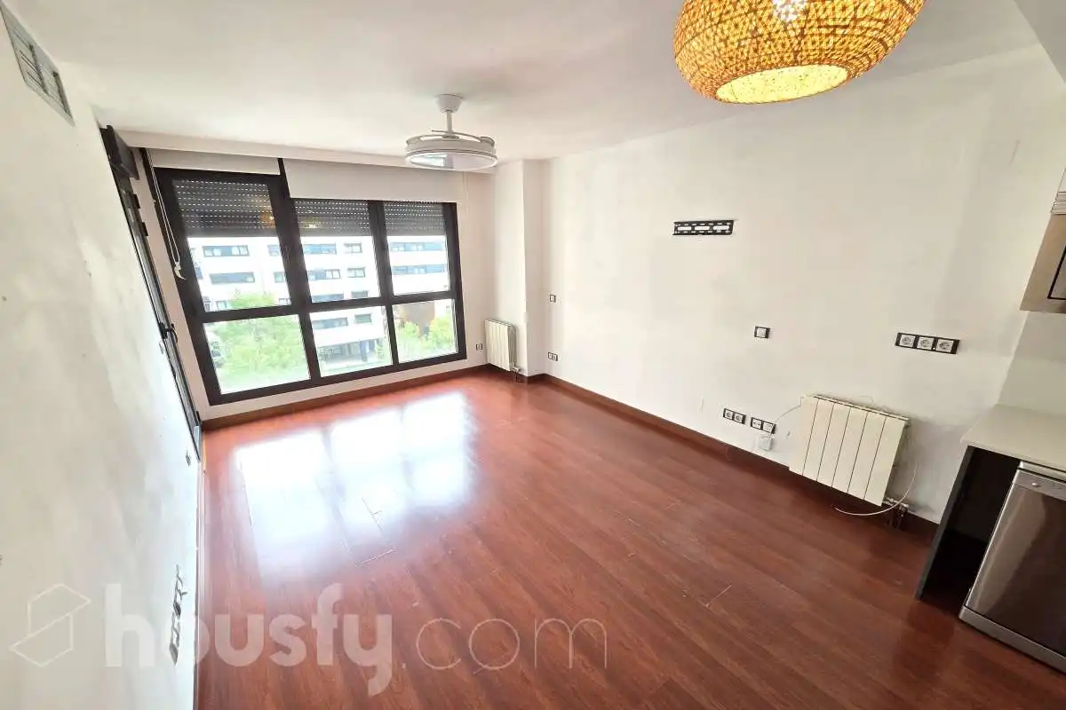 Study for rent in Madrid, Madrid