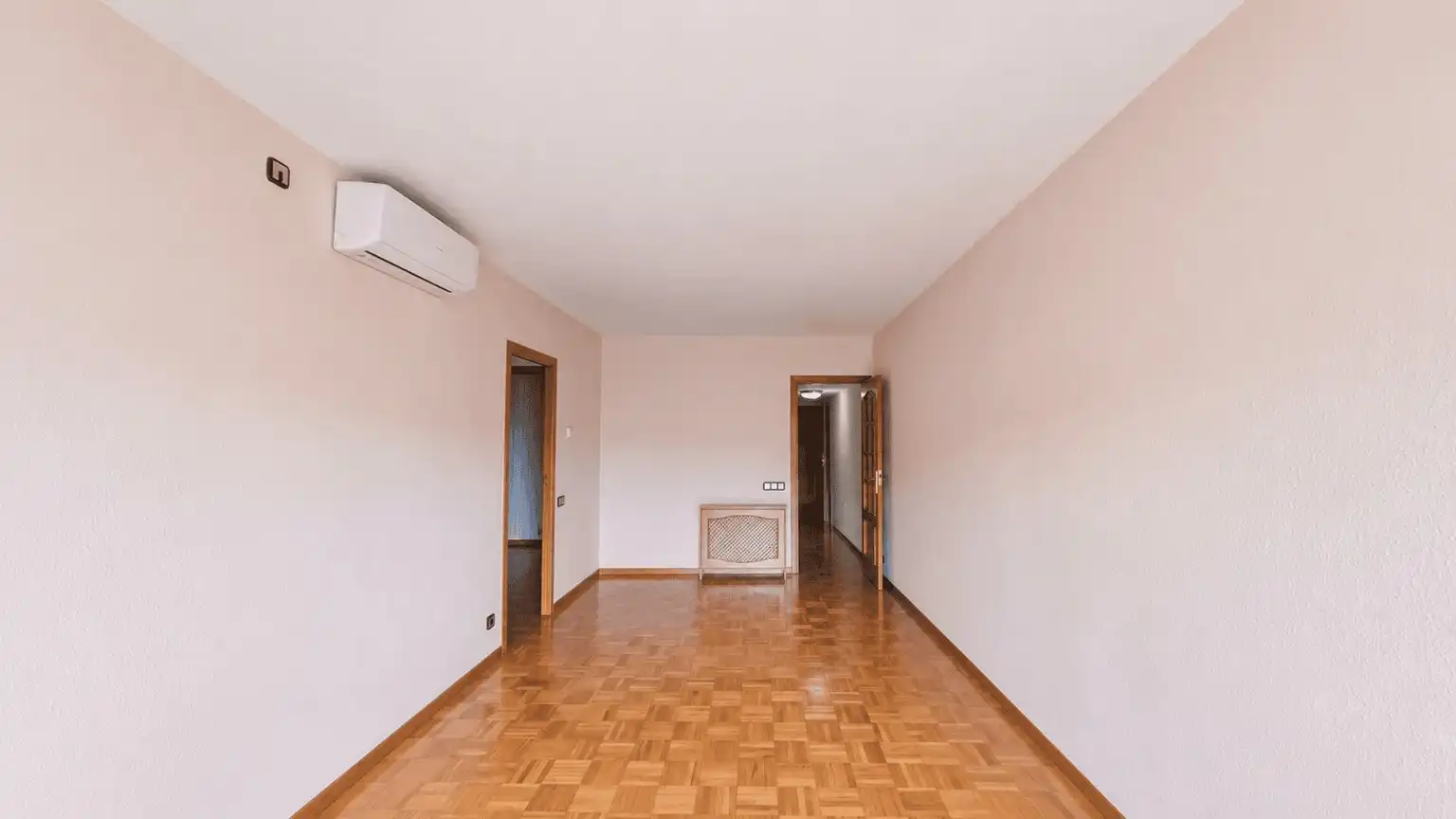 Bedroom of Flat for sale in Llinars del Vallès  with Air Conditioner, Heating and Parquet flooring