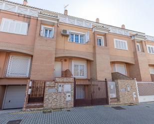 Exterior view of Single-family semi-detached for sale in Armilla  with Air Conditioner, Heating and Terrace