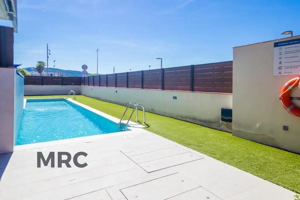 Piscina de Piso en venta en Calonge i Sant Antoni con Calefacción, Parquet y Terraza