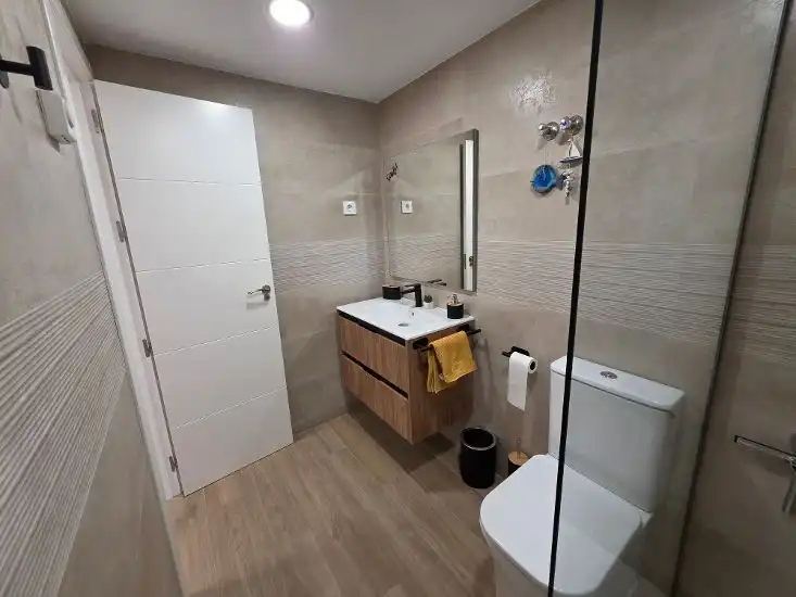 Bathroom of Flat for sale in La Manga del Mar Menor  with Furnished, Alarm and Community pool