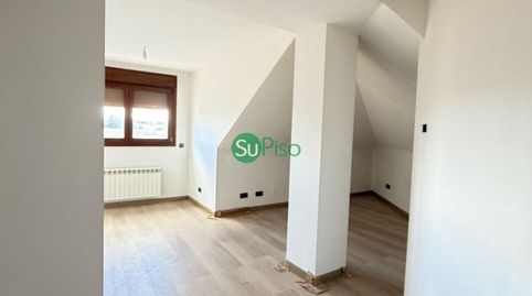 Foto 2 de Piso en venta en Avenida Rufino Rubio, 9, Yeles, Toledo