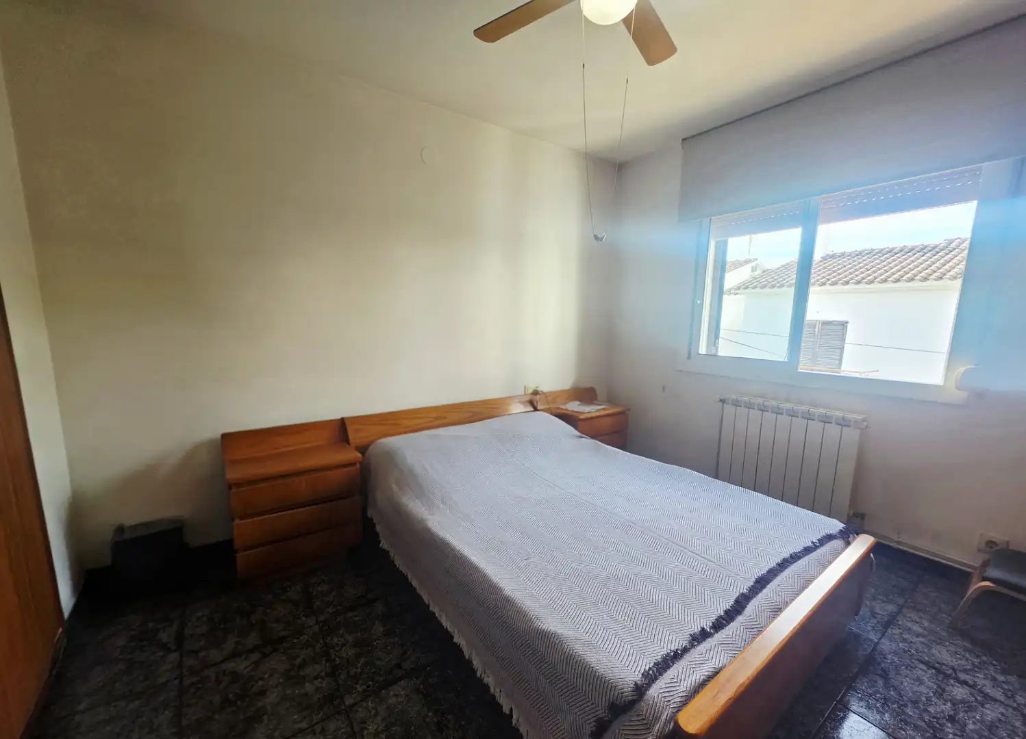 Habitación de Casa adosada en venta en El Vendrell con Calefacción y Trastero