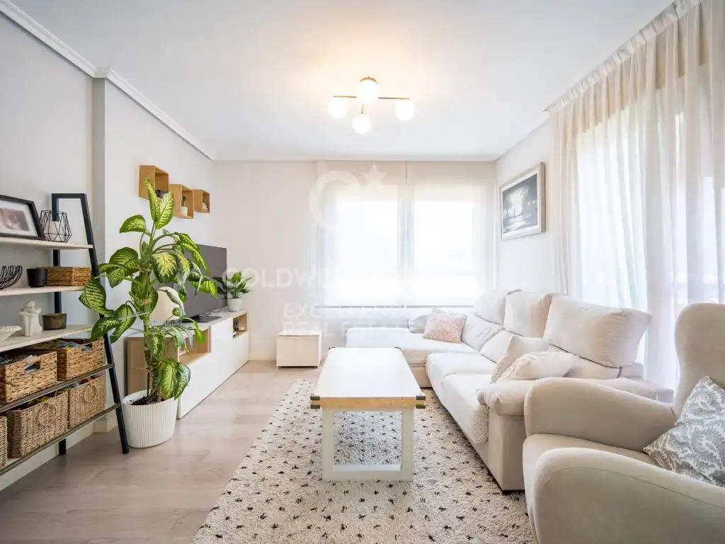 Sala de estar de Piso en venta en Valencia con Aire acondicionado, Terraza y Piscina comunitaria