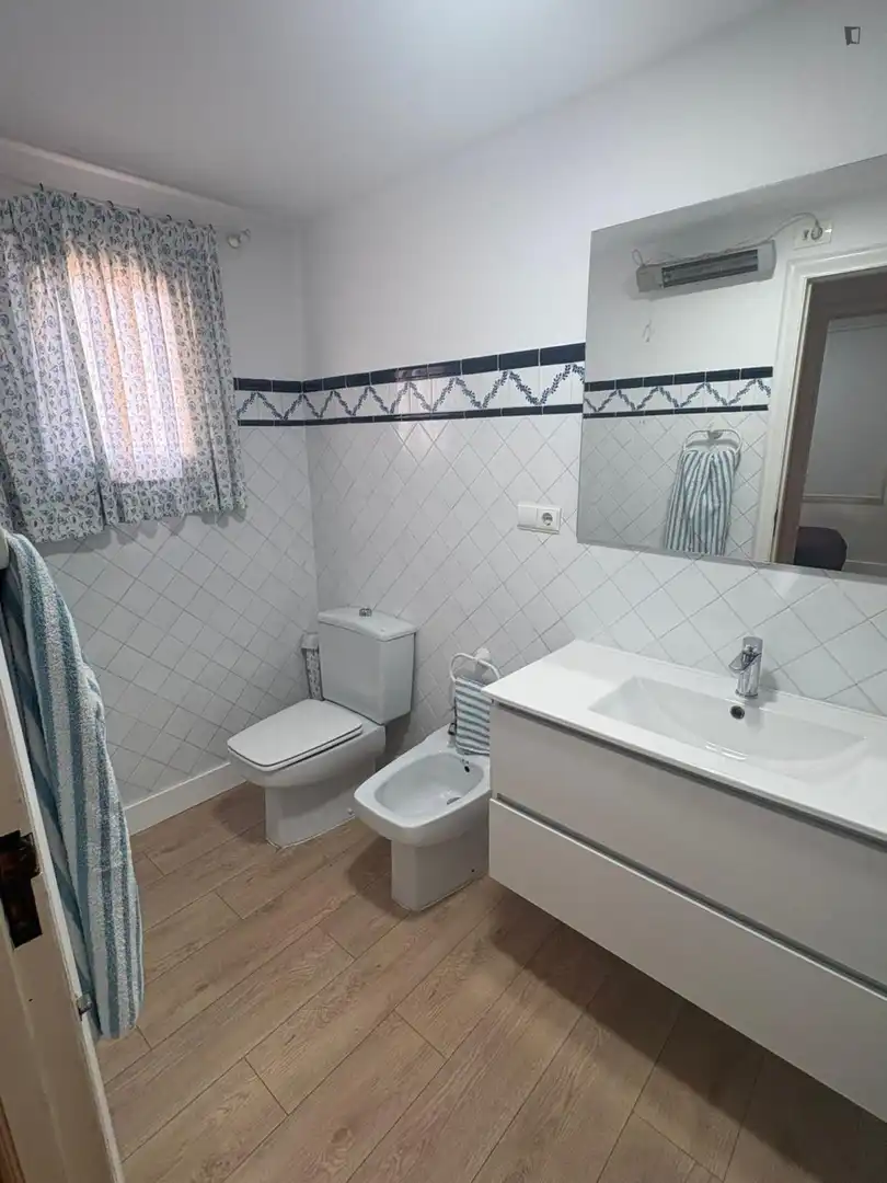 Baño de Apartamento de alquiler en Valencia con Aire acondicionado y Amueblado