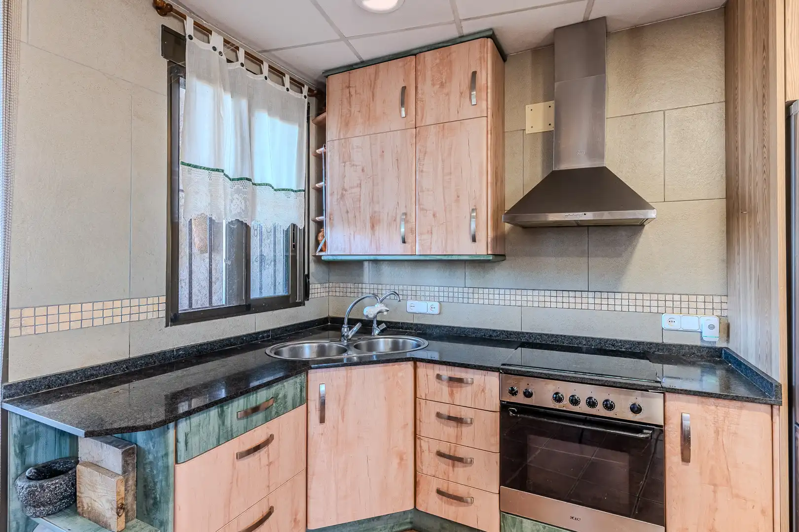 Cocina de Casa o chalet en venta en Benicarló con Calefacción, Jardín privado y Terraza