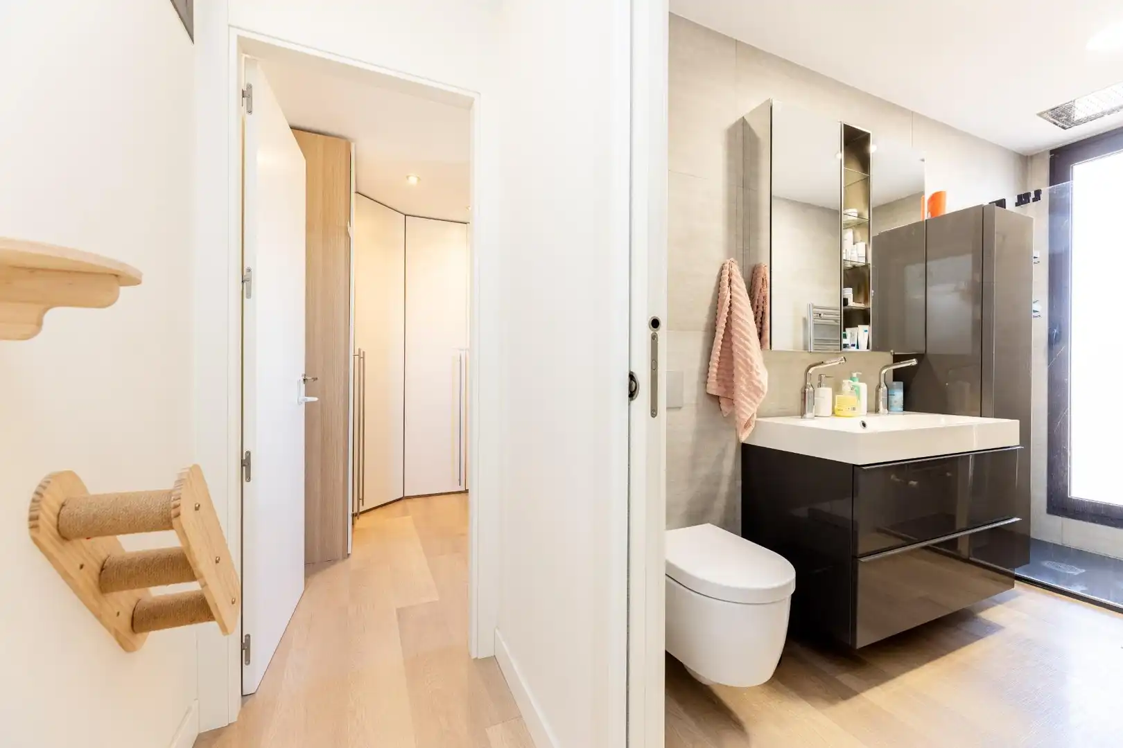 Bathroom of Attic for sale in Torrejón de Ardoz  with Air Conditioner, Heating and Private garden