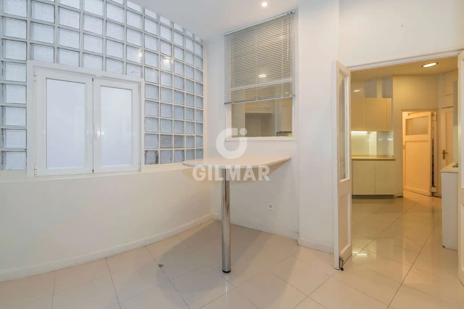 Flat for sale in Madrid  with Heating and Storage room