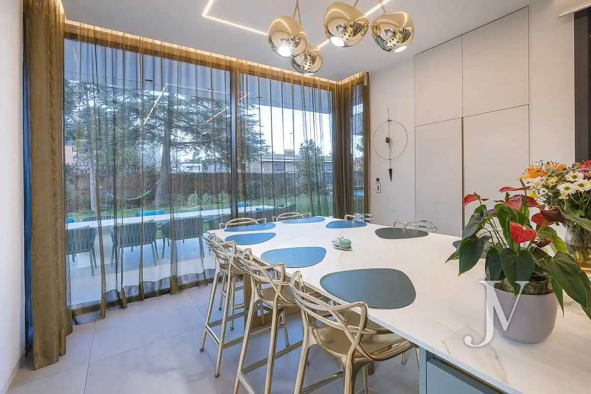 Dining room of Houses for sale in Madrid  with Air Conditioner, Heating and Private garden