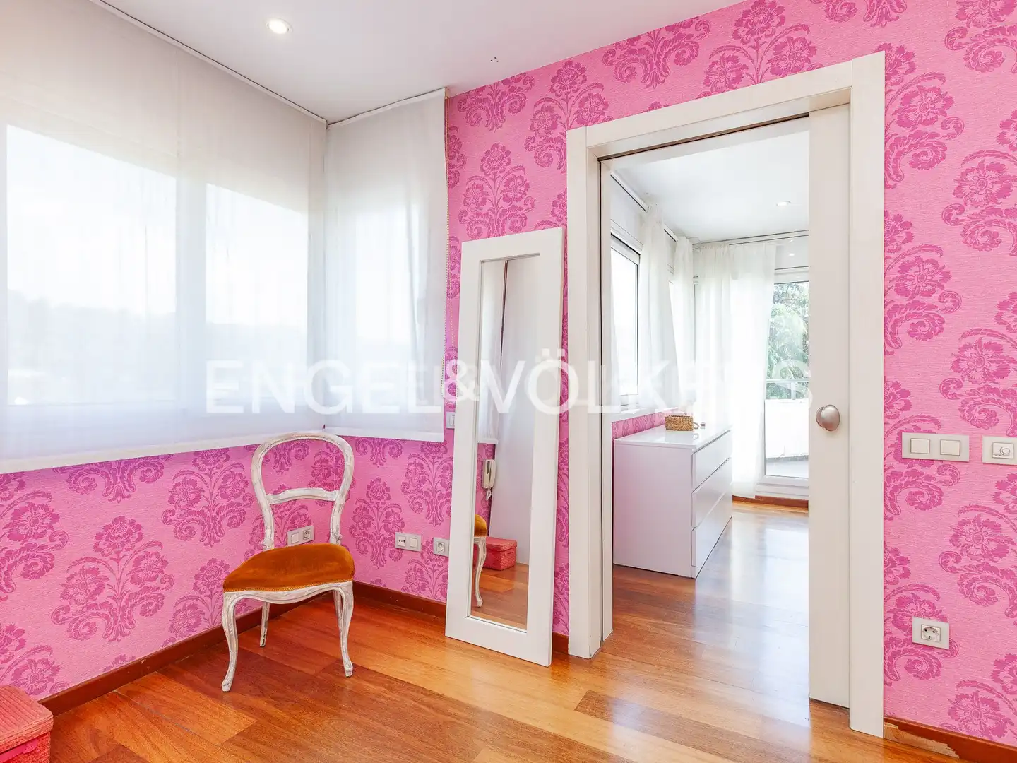 Bedroom of Houses for sale in Sant Cugat del Vallès  with Air Conditioner, Heating and Private garden