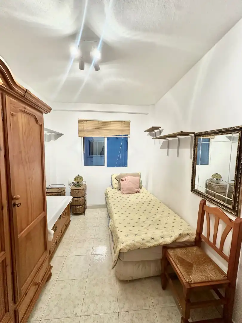 Schlafzimmer von Wohnung zur untervermieten in Málaga mit Möbliert, Ofen und Waschmaschine