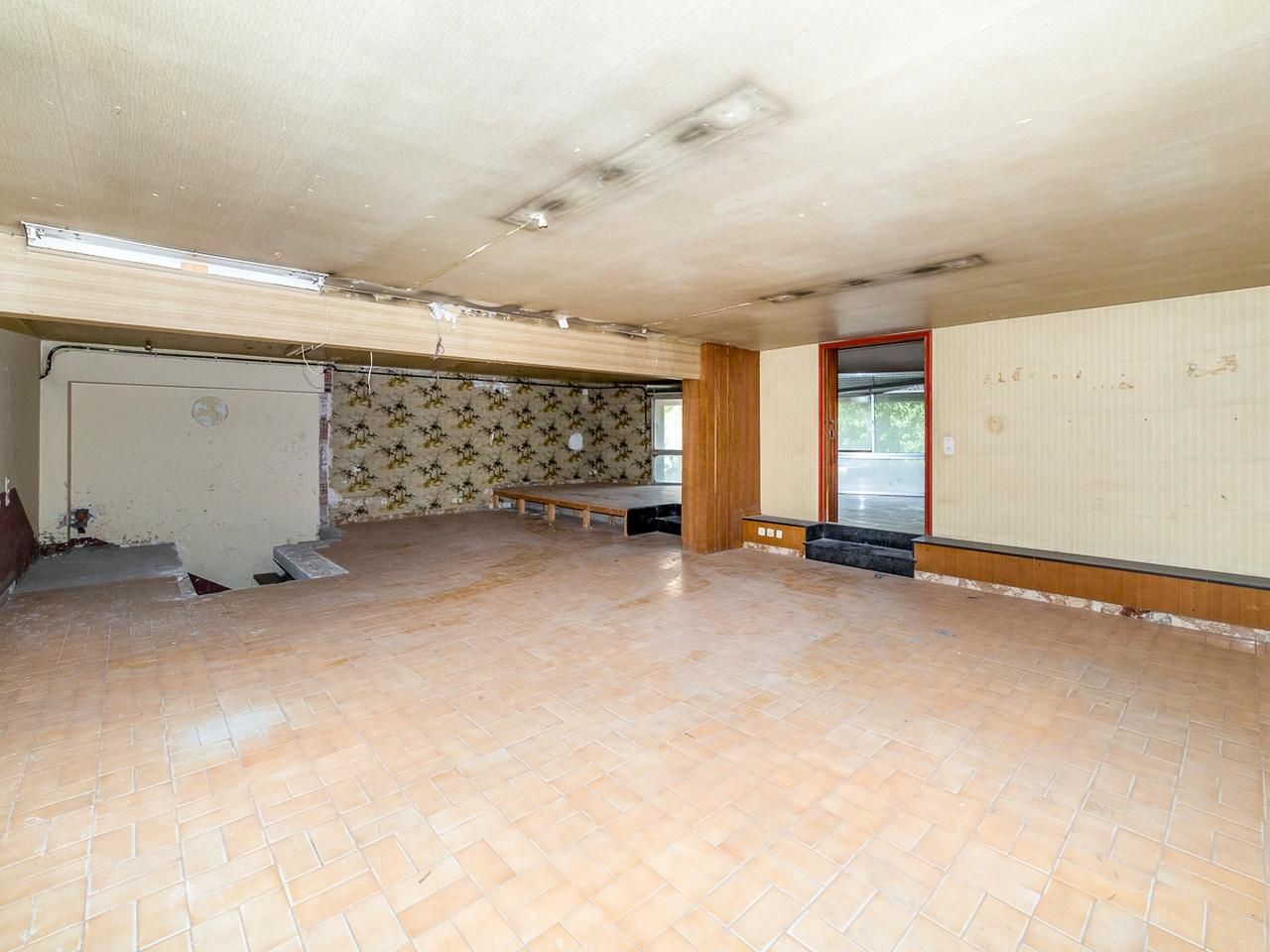 Premises for sale in Reus  with Alarm