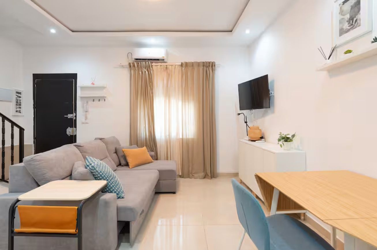 Sala d'estar de Apartament de lloguer en Málaga Capital amb Aire condicionat, Calefacció i Parquet