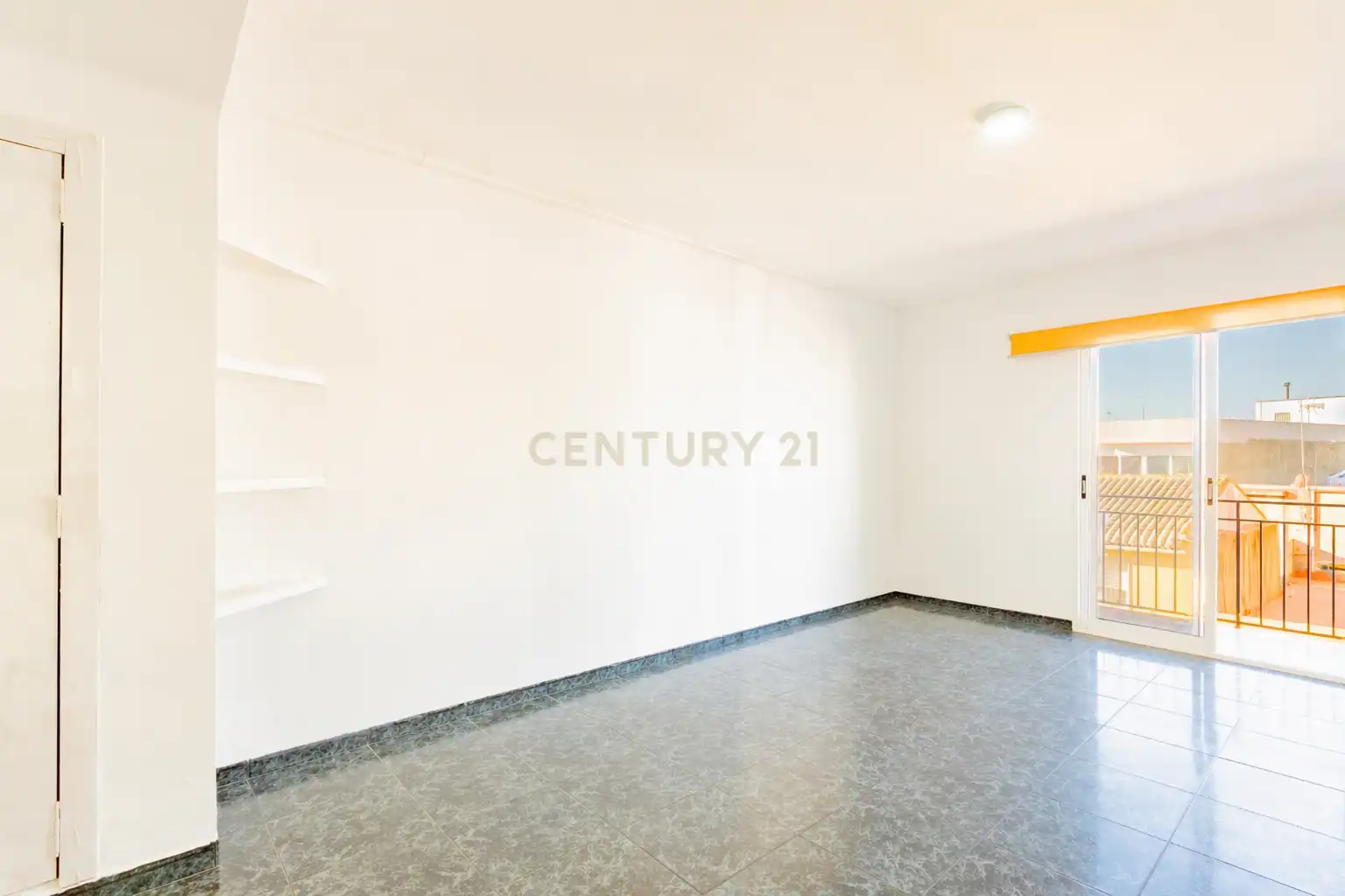 Piso en venta en Sollana con Balcón