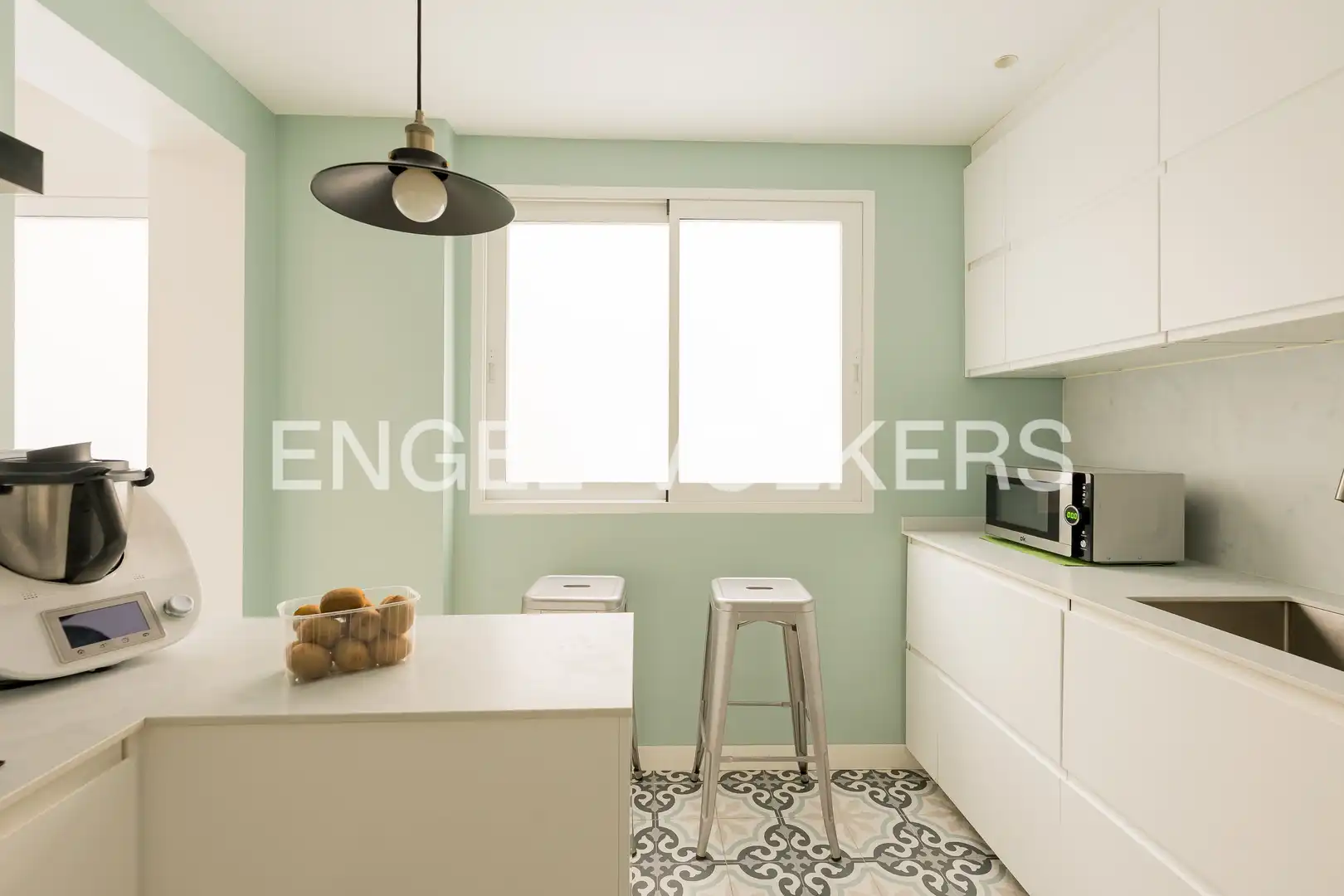 Kitchen of Flat for sale in Madrid  with Air Conditioner, Heating and Private garden