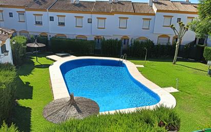 Swimming pool of Single-family semi-detached to rent in El Puerto de Santa María  with Air Conditioner and Terrace