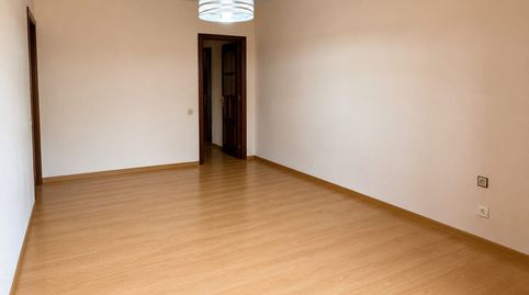 Foto 2 de Ático en venta en El Raval, Santa Coloma de Gramenet