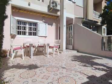 Adosado con balcón en venta en Calle Valladolid 57