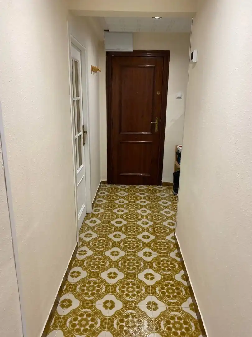 Pis en venda en Oviedo  amb Calefacció, Parquet i Moblat
