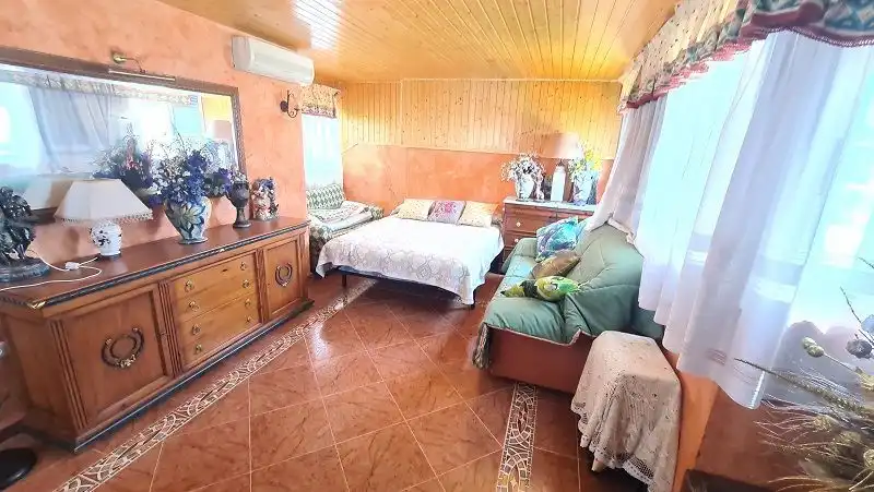 Habitación de Casa o chalet en venta en Torrevieja con Aire acondicionado, Calefacción y Jardín privado