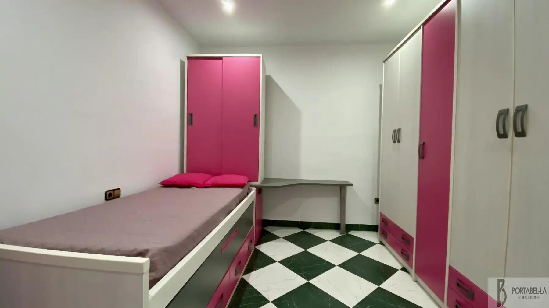 Schlafzimmer von Einfamilien-Reihenhaus zum Verkauf in Espera mit Klimaanlage und Abstellraum