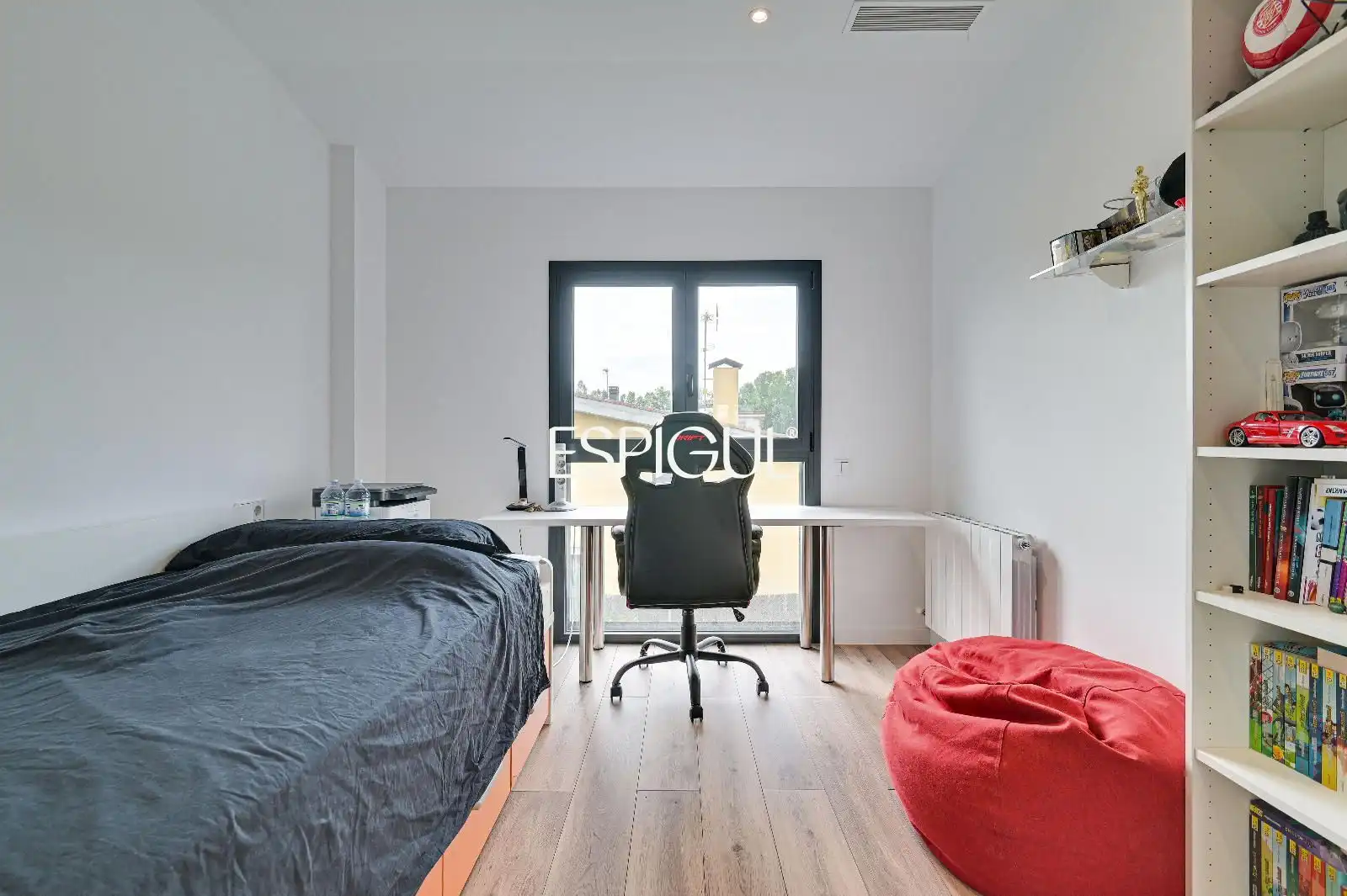 Bedroom of Houses for sale in Vilablareix  with Heating, Terrace and Storage room